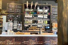 Queens Lunch & Diner