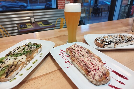 GASTROBAR LA FABRICA BREW-PUB - photo 5