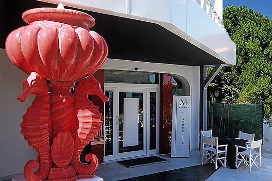 M Glamour Hotel - photo 0
