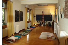 CENTRO NATURISTA YOGA PUERTA AZUL